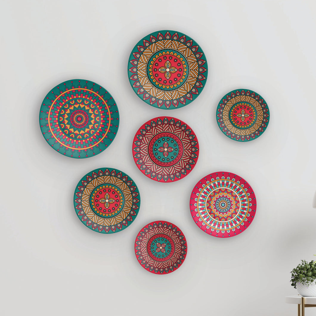 Abstract around the world- Set of 7 Wall Plates by Quirk India